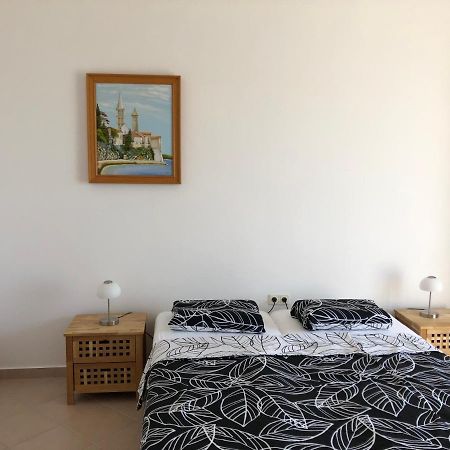 Apartments Delfini Sveti Filip i Jakov Luaran gambar