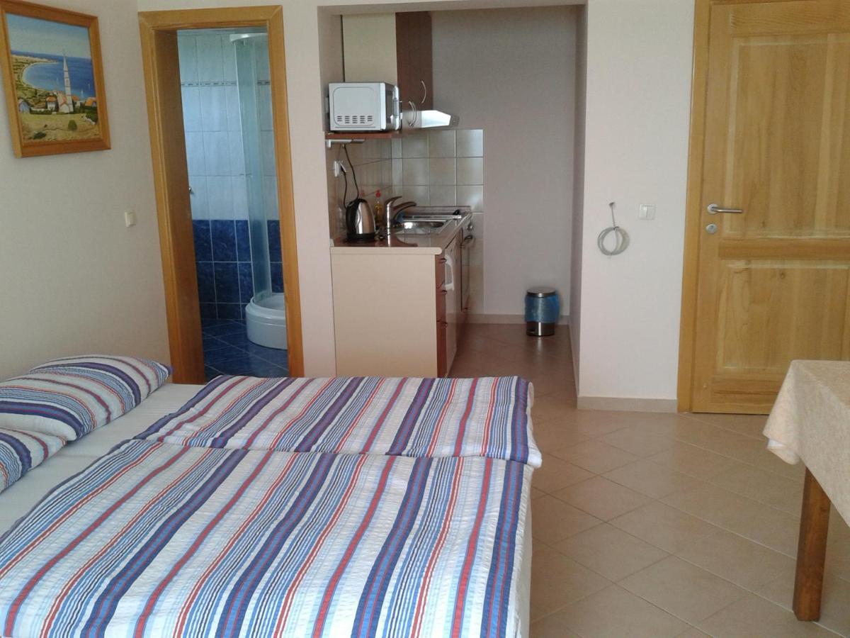 Apartments Delfini Sveti Filip i Jakov Luaran gambar
