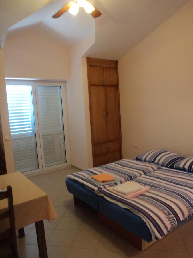 Apartments Delfini Sveti Filip i Jakov Luaran gambar
