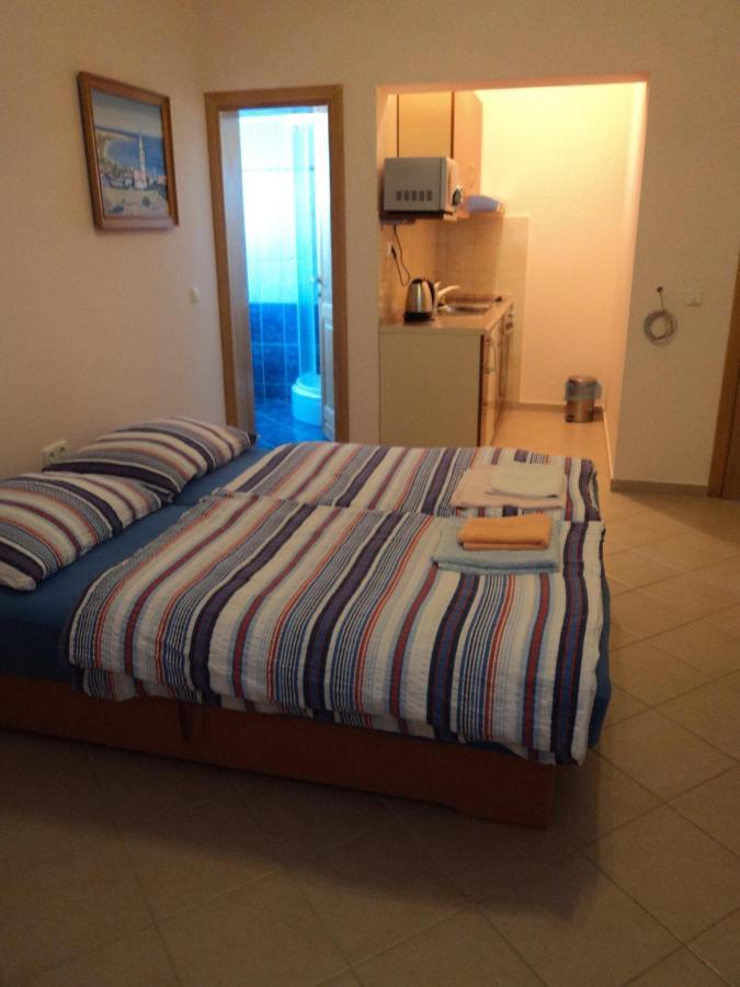 Apartments Delfini Sveti Filip i Jakov Luaran gambar