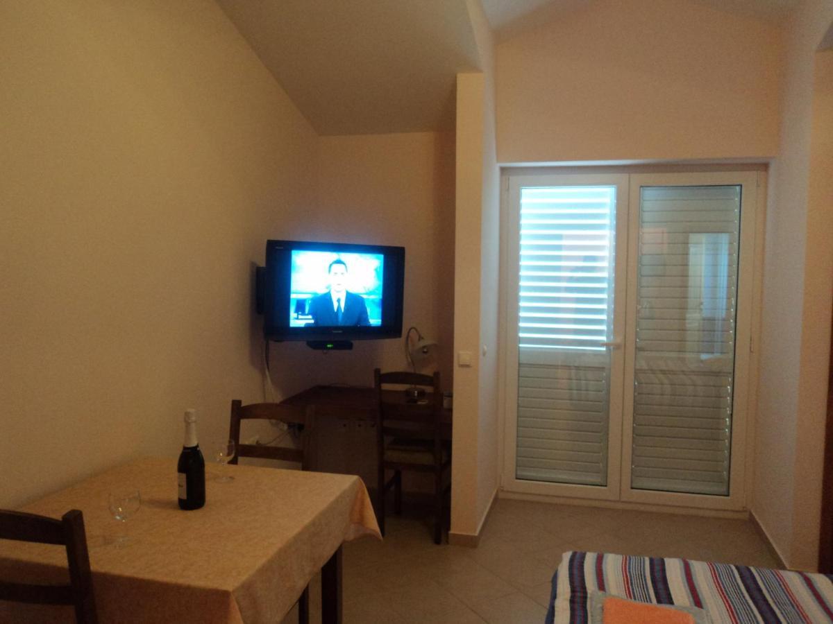 Apartments Delfini Sveti Filip i Jakov Luaran gambar