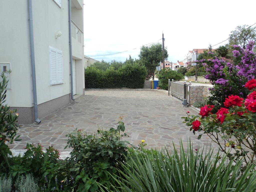 Apartments Delfini Sveti Filip i Jakov Luaran gambar